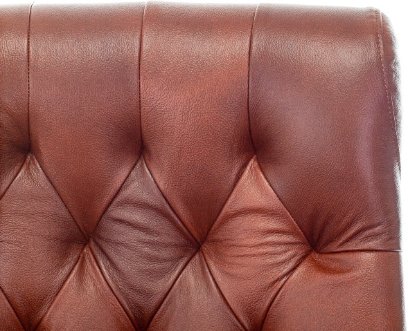 Кресло руководителя Бюрократ T-9928WALNUT  оптом