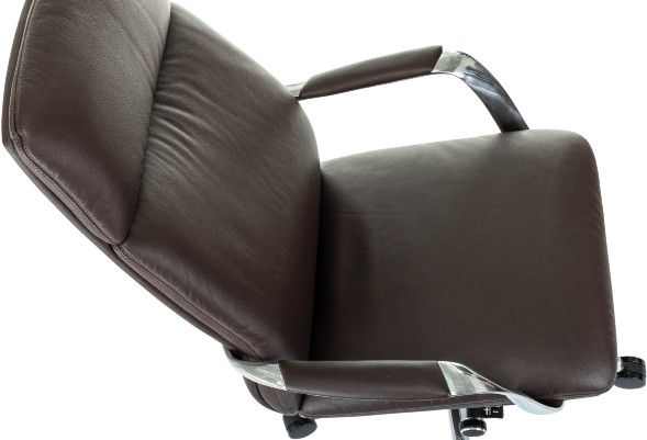 Кресло руководителя Бюрократ _VEGA  оптом