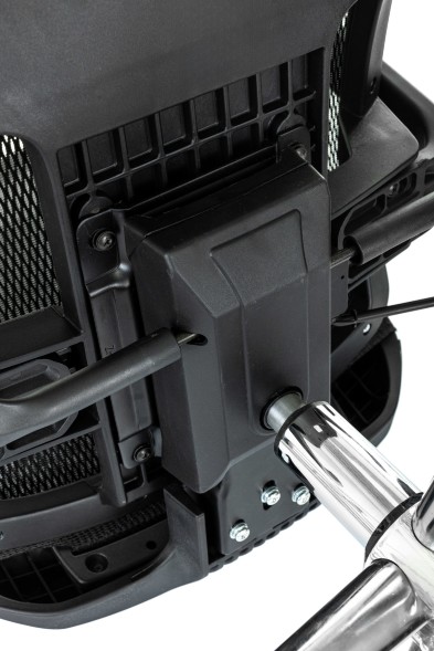 Кресло руководителя Бюрократ MC-912-H черный сетка с подголов. крестов. металл хром оптом