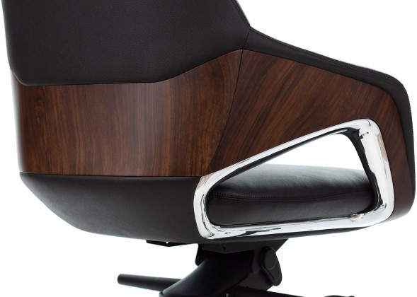 Кресло руководителя Бюрократ _DAO-2  оптом